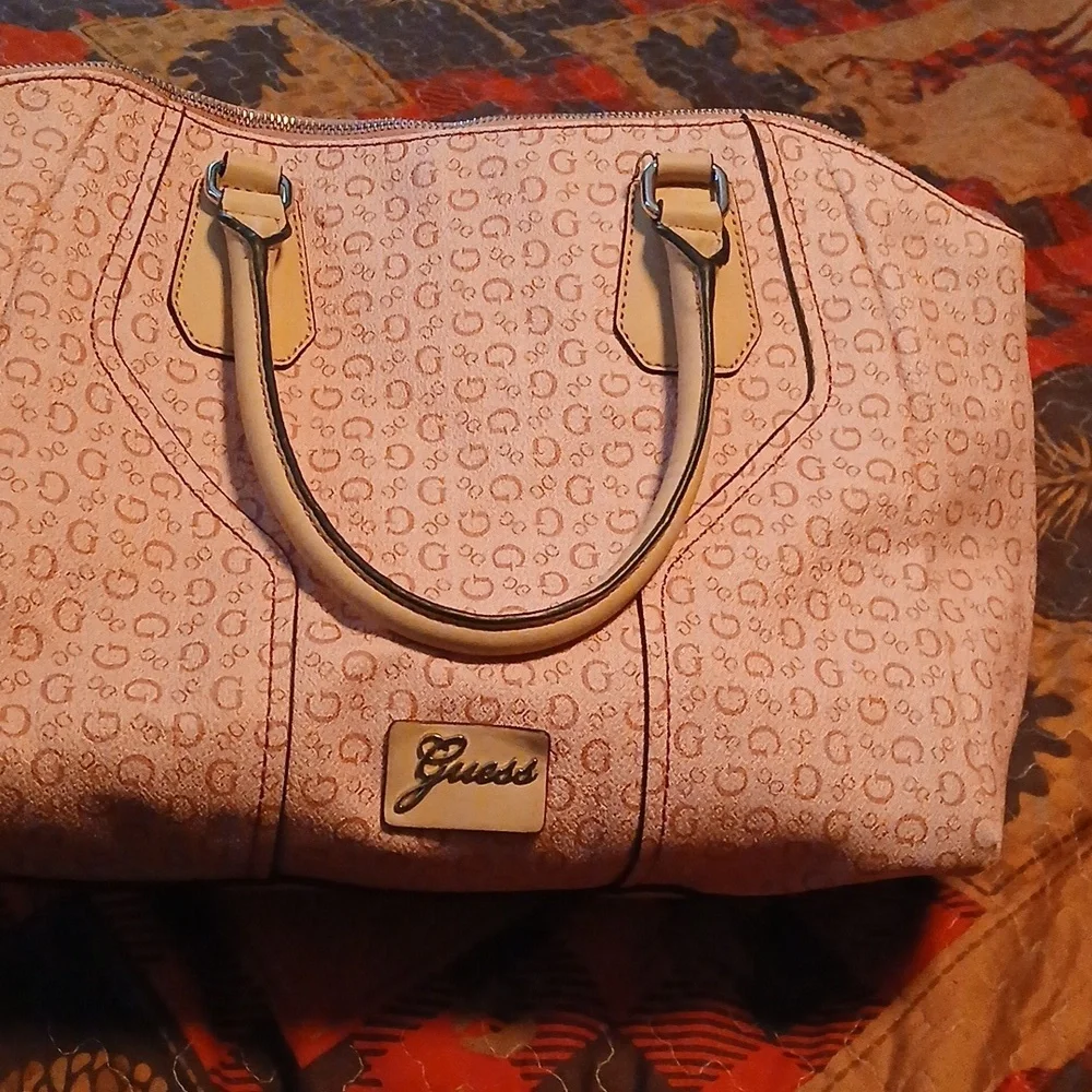 Guess Pink handbag patterned purse logo print vegan leather feminine style